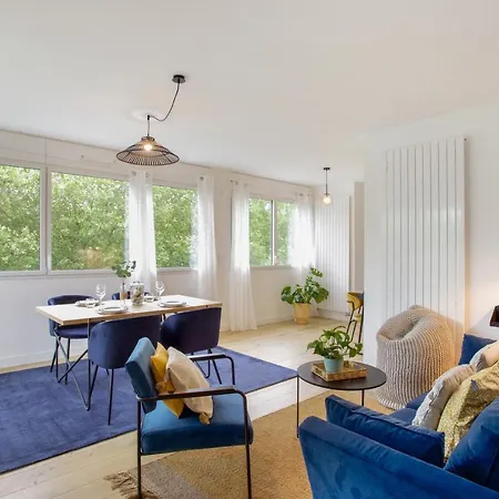 L'air - Elegant 2 Avec Loggia Dans De Standing Apartment Rennes